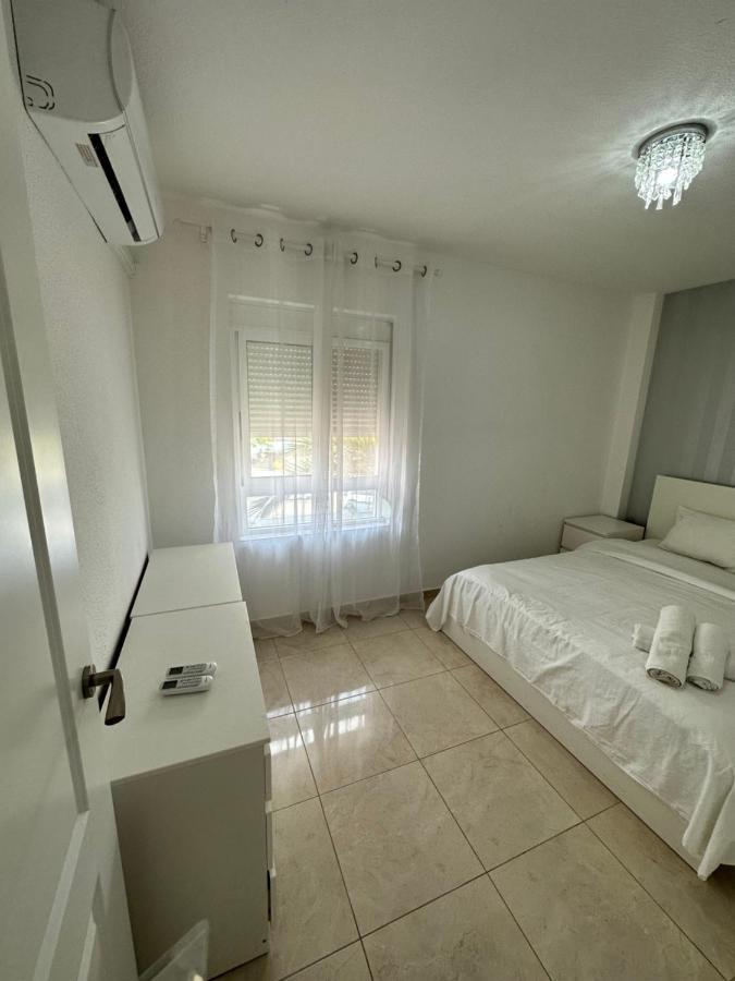 Apartamentos Yanina Gran Alacant サンタ・ポラ エクステリア 写真